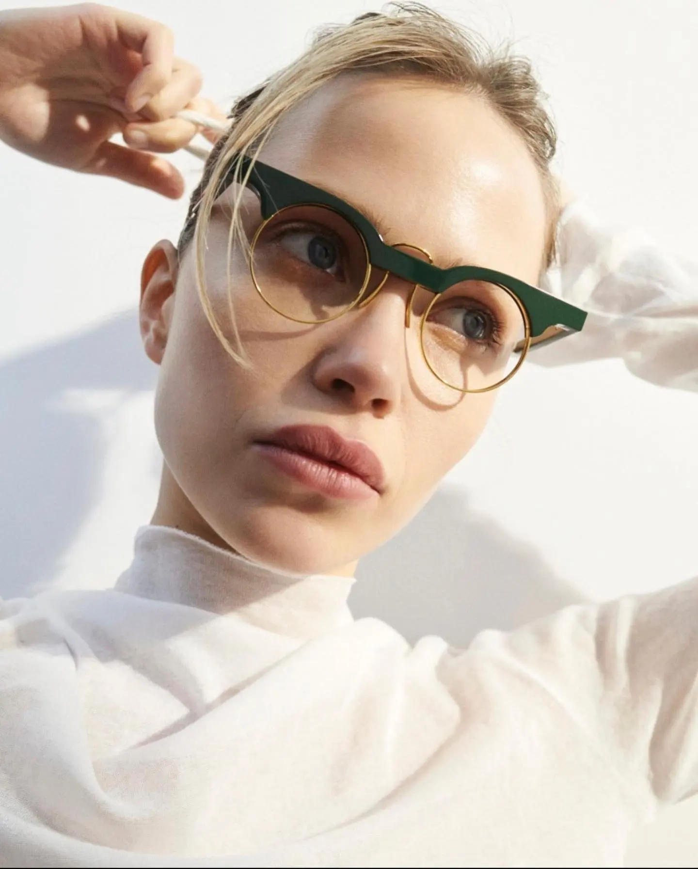 Shoot produced at Le Studio Honoré, central Paris (1st arr.)