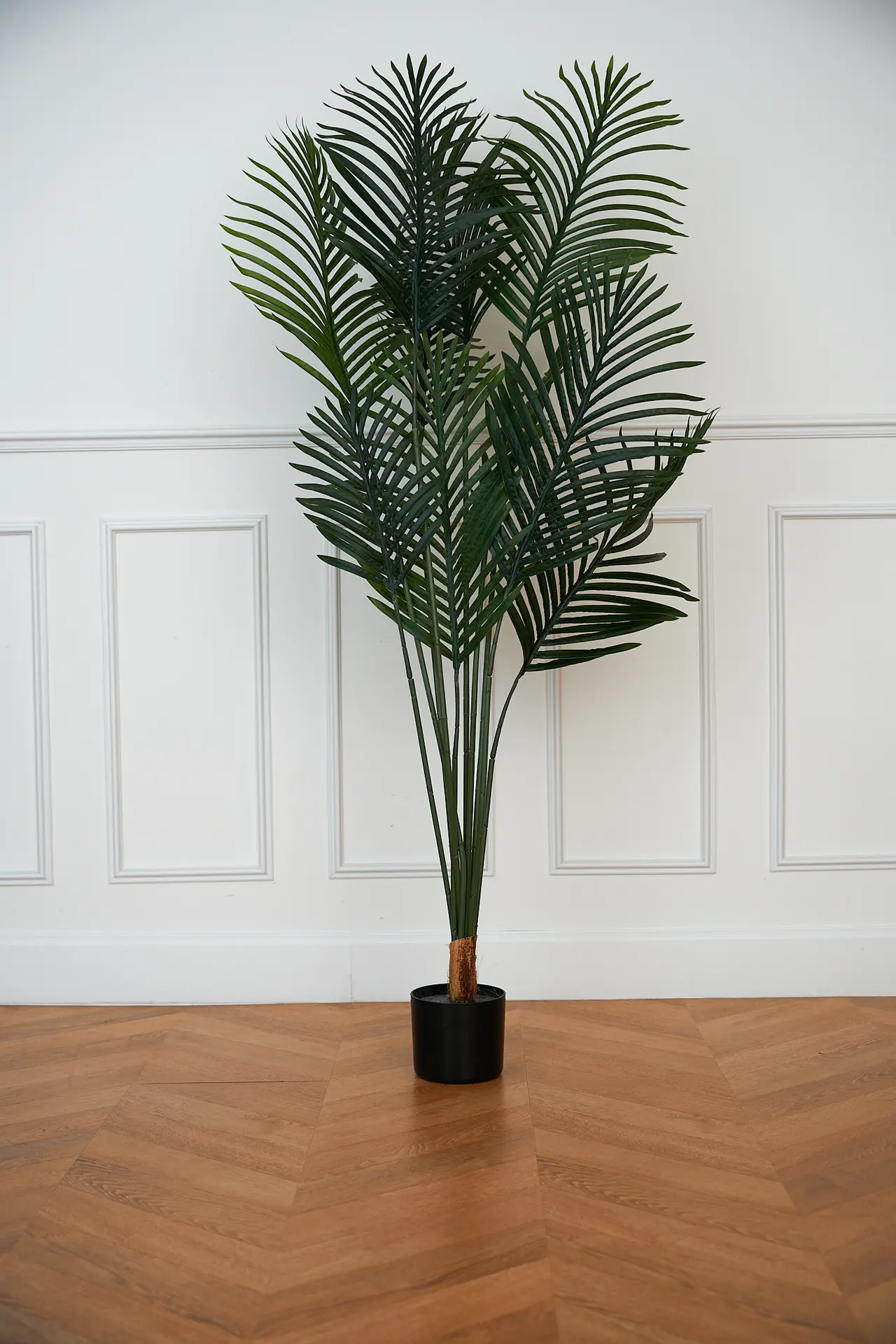 Artificial palm tree