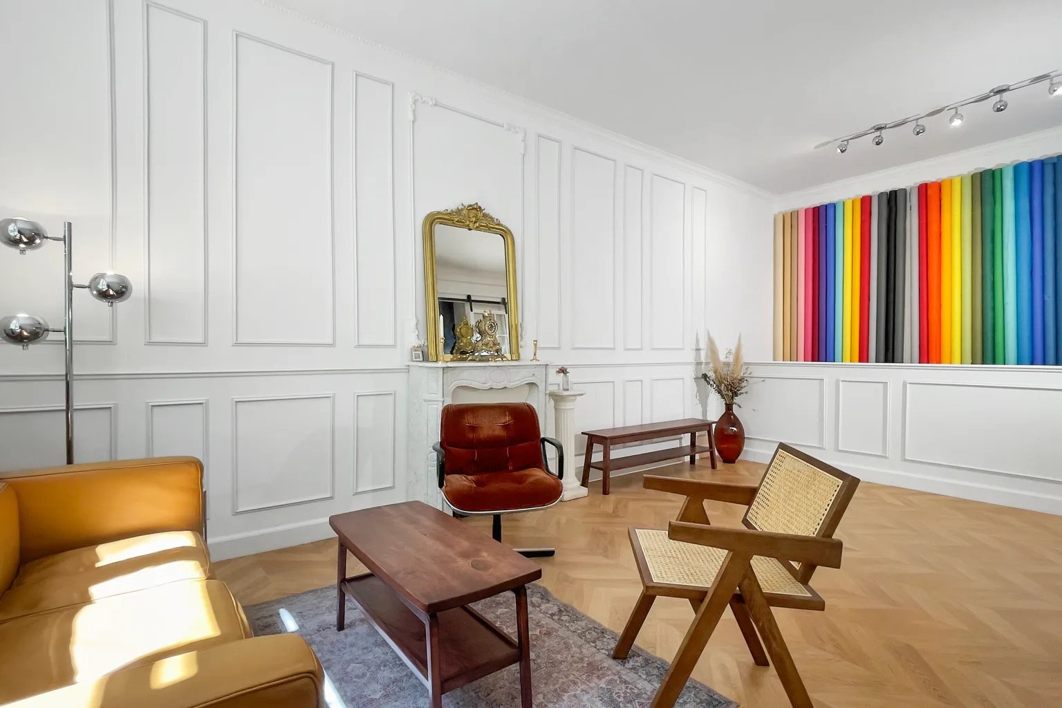 Furnished Haussmann living room